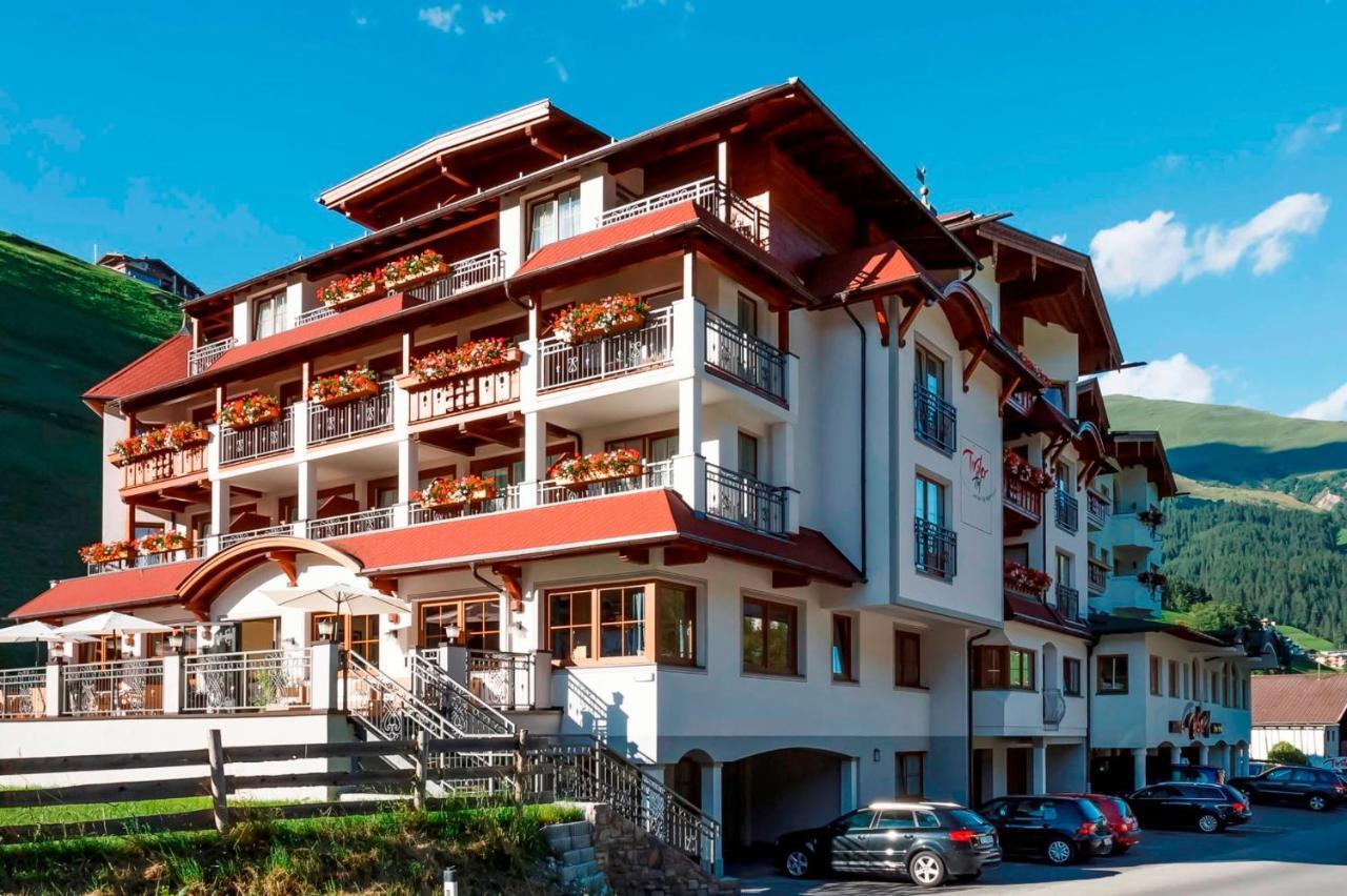 Tirolerhof 4 Sterne Superior Hotel 4*